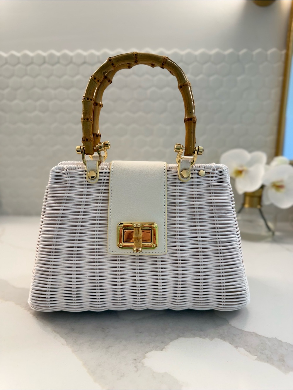 NWOT Lilly Pulitzer LEENA TOP HANDLE BAG RESORT WHITE - Picture 8 of 12